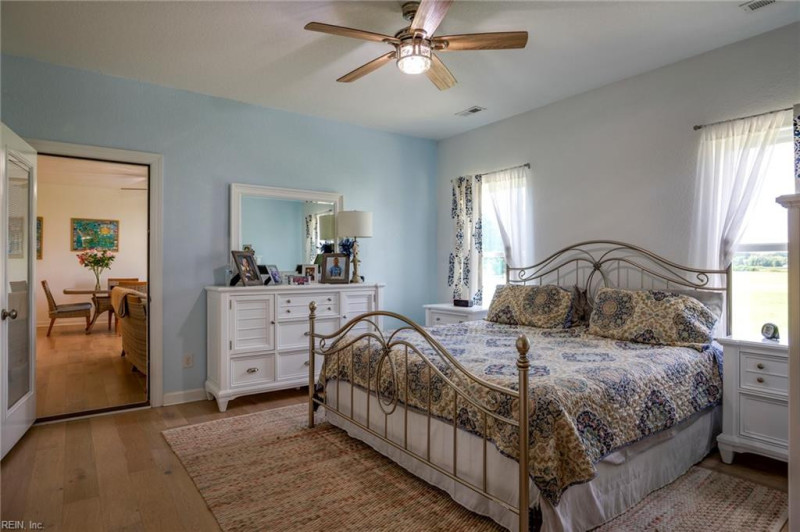 Photo 32 of 50 residential for sale in Chesapeake virginia