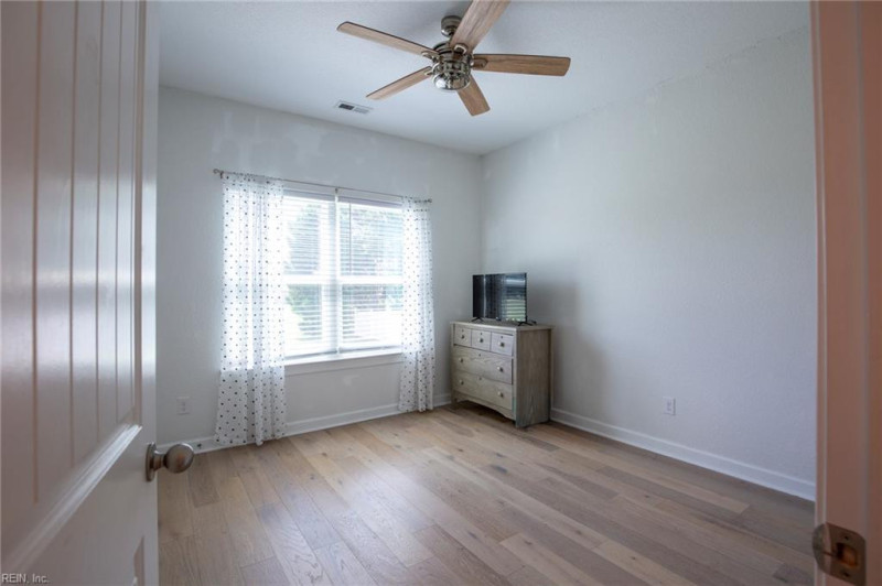 Photo 42 of 50 residential for sale in Chesapeake virginia