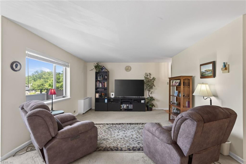 Photo 11 of 50 residential for sale in Norfolk virginia