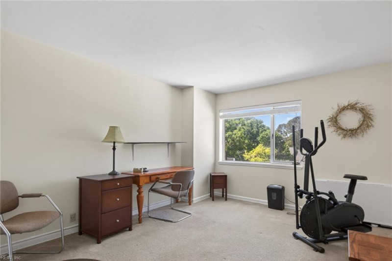 Photo 25 of 50 residential for sale in Norfolk virginia