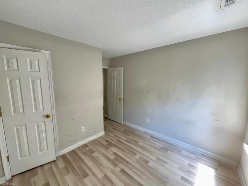 Photo 15 of 15 residential for sale in Portsmouth virginia
