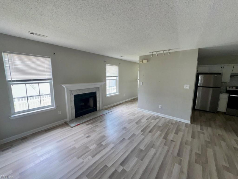 Photo 5 of 15 residential for sale in Portsmouth virginia
