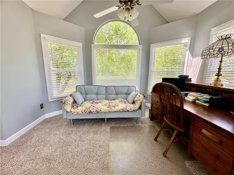 Photo 14 of 26 residential for sale in Isle of Wight County virginia