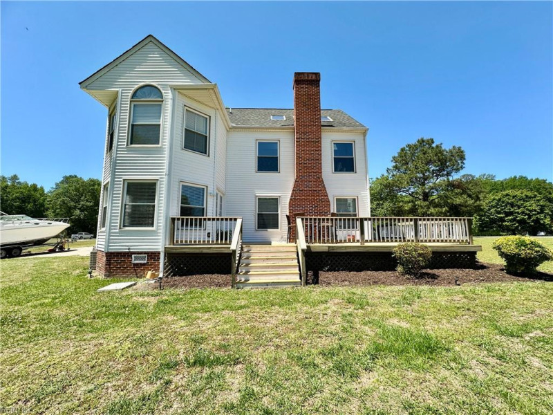 Photo 21 of 26 residential for sale in Isle of Wight County virginia