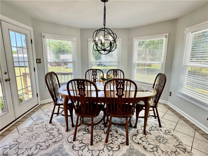Photo 5 of 26 residential for sale in Isle of Wight County virginia