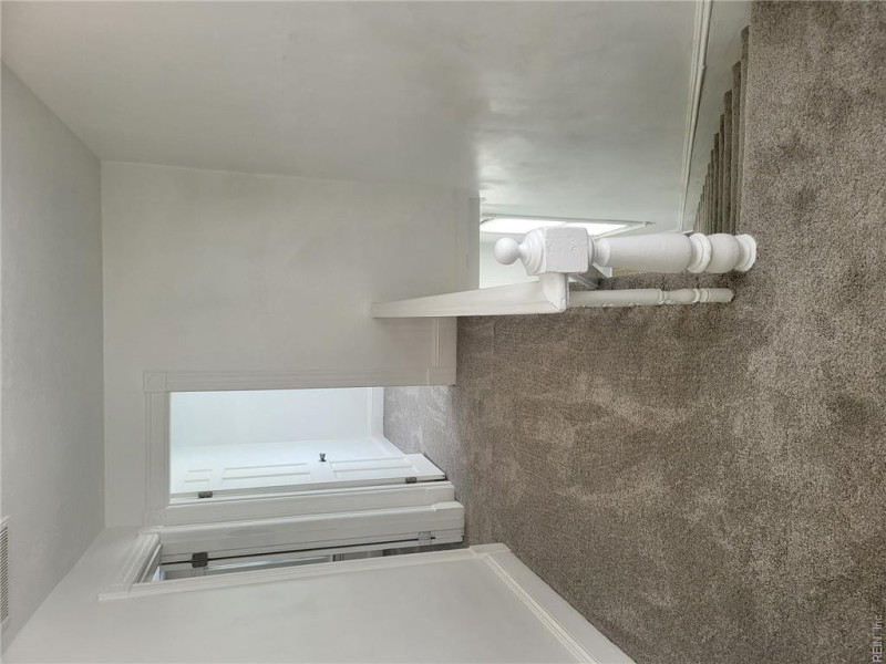 Photo 11 of 18 residential for sale in Hampton virginia