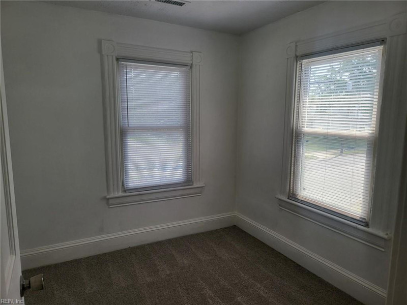 Photo 13 of 18 residential for sale in Hampton virginia