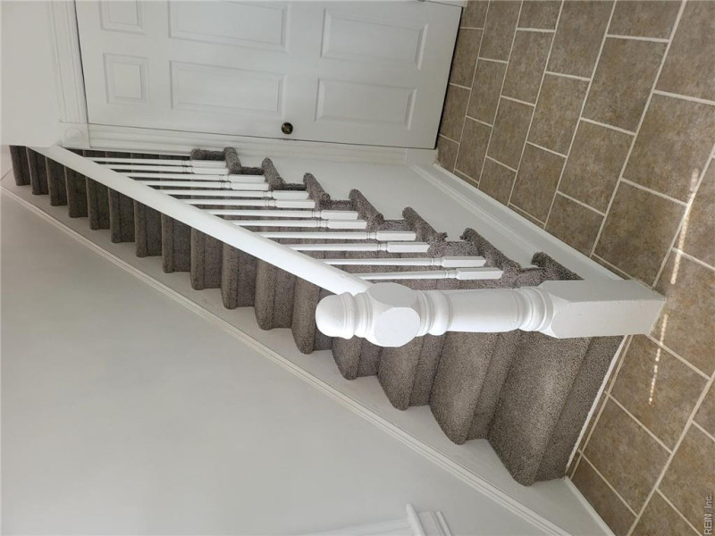 Photo 6 of 18 residential for sale in Hampton virginia