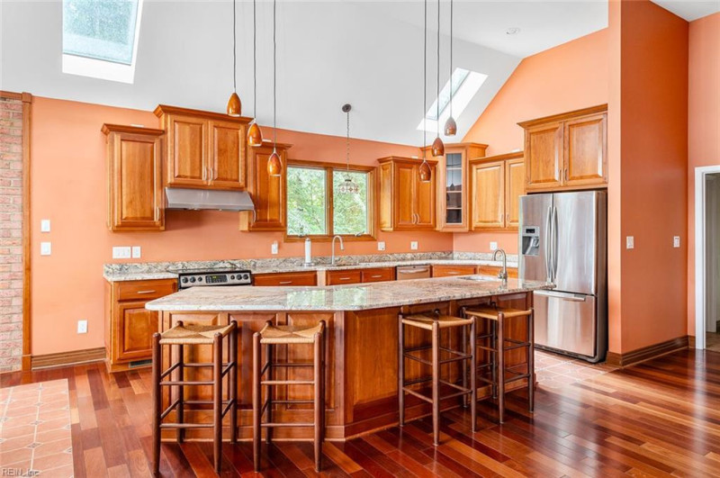 Photo 13 of 50 residential for sale in Suffolk virginia