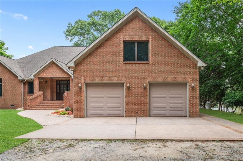 Photo 37 of 50 residential for sale in Suffolk virginia