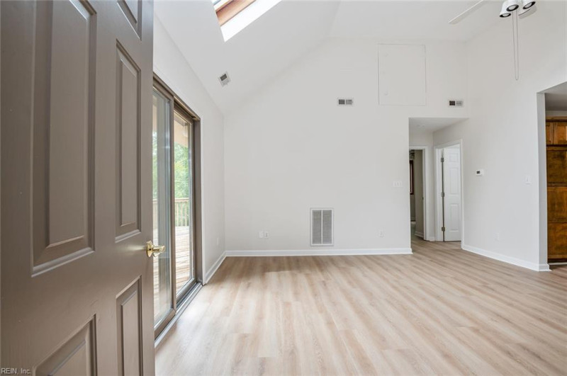 Photo 41 of 50 residential for sale in Suffolk virginia