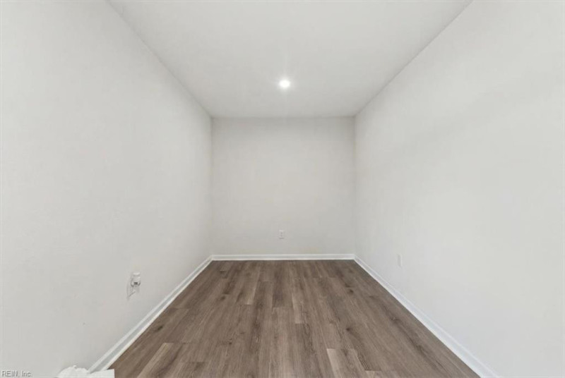 Photo 13 of 50 residential for sale in Suffolk virginia