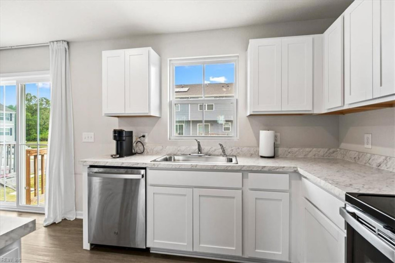 Photo 17 of 50 residential for sale in Suffolk virginia