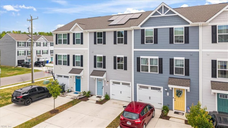 Photo 3 of 50 residential for sale in Suffolk virginia