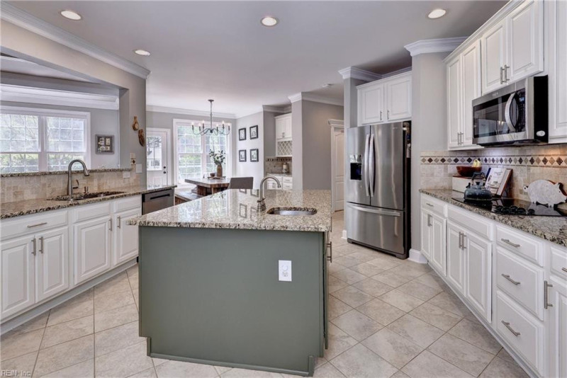 Photo 17 of 50 residential for sale in James City County virginia