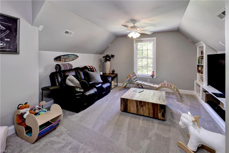 Photo 31 of 50 residential for sale in James City County virginia