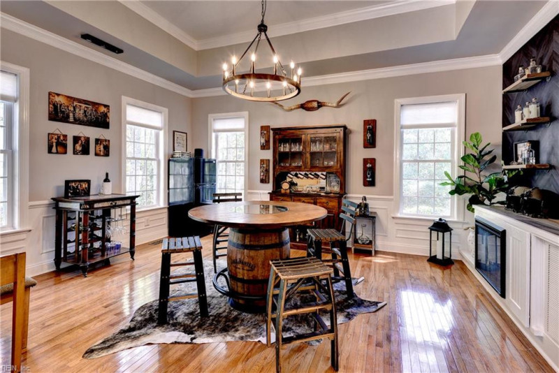 Photo 5 of 50 residential for sale in James City County virginia