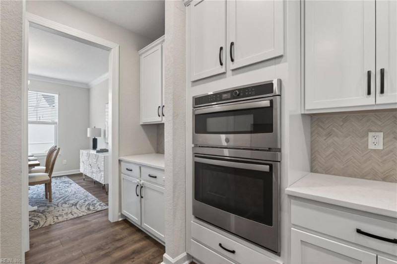 Photo 10 of 32 residential for sale in Suffolk virginia