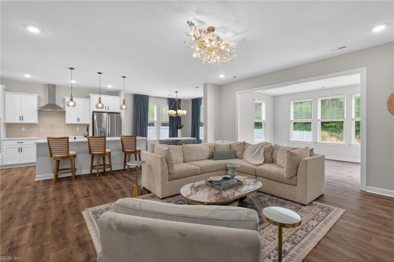 Photo 13 of 32 residential for sale in Suffolk virginia