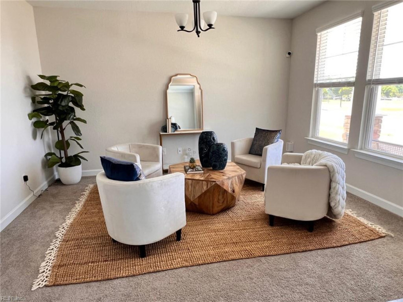 Photo 3 of 32 residential for sale in Suffolk virginia