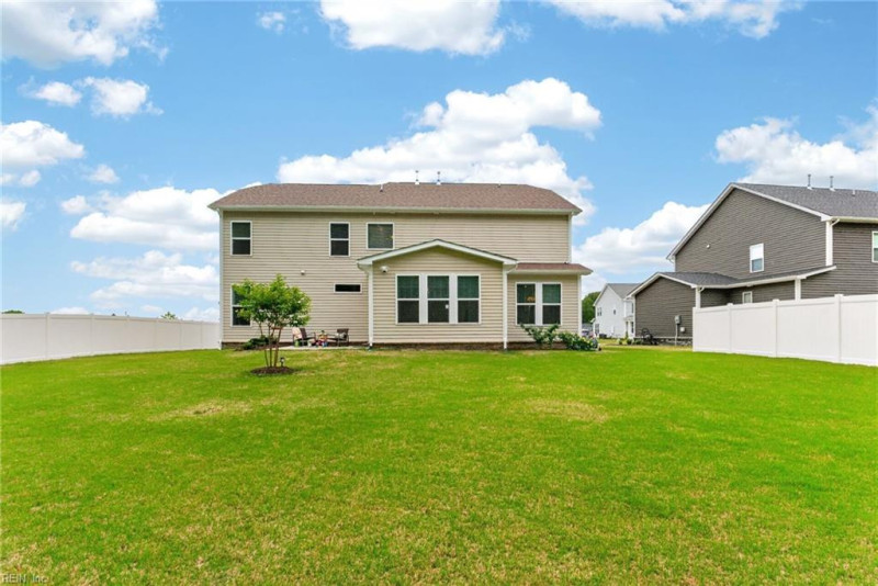 Photo 31 of 32 residential for sale in Suffolk virginia