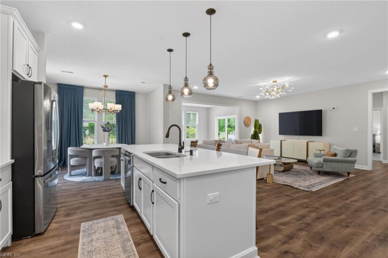 Photo 9 of 32 residential for sale in Suffolk virginia