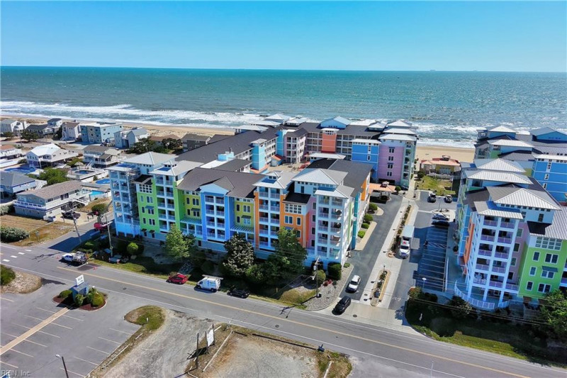 Photo 3 of 46 residential for sale in Virginia Beach virginia