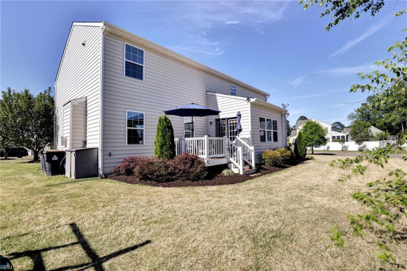 Photo 7 of 46 residential for sale in James City County virginia