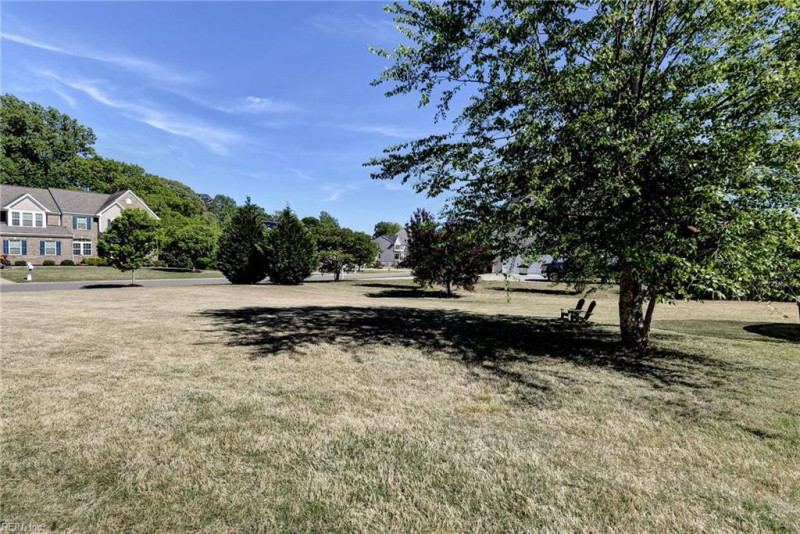 Photo 8 of 46 residential for sale in James City County virginia