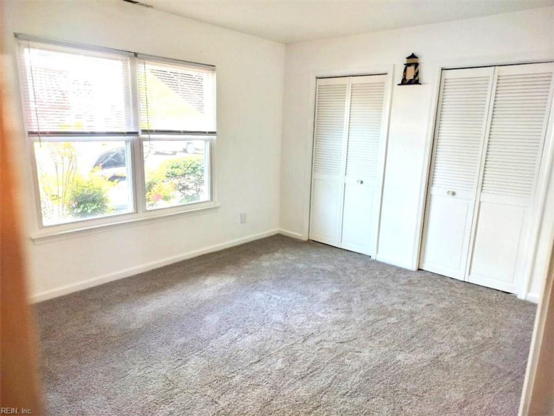 Photo 18 of 32 residential for sale in Virginia Beach virginia