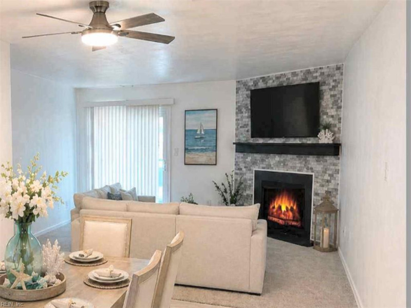 Photo 6 of 32 residential for sale in Virginia Beach virginia