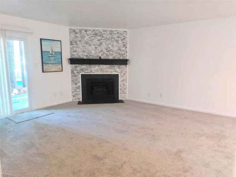 Photo 7 of 32 residential for sale in Virginia Beach virginia