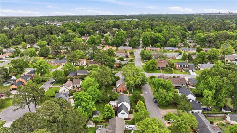 Photo 6 of 25 residential for sale in Chesapeake virginia Photo 6 of 25 residential for sale in Chesapeake virginia