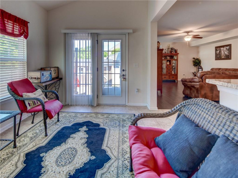 Photo 23 of 50 residential for sale in Chesapeake virginia