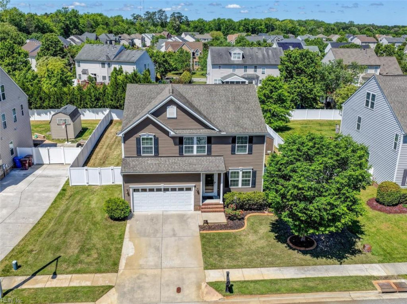 Photo 3 of 50 residential for sale in Chesapeake virginia