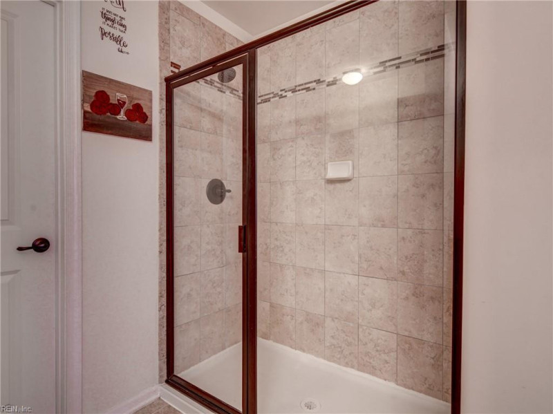 Photo 32 of 50 residential for sale in Chesapeake virginia