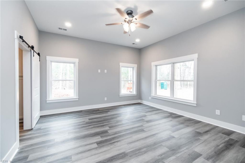 Photo 26 of 35 residential for sale in Surry County virginia