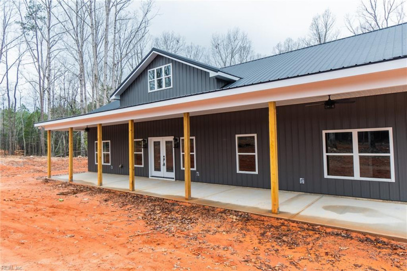Photo 4 of 35 residential for sale in Surry County virginia