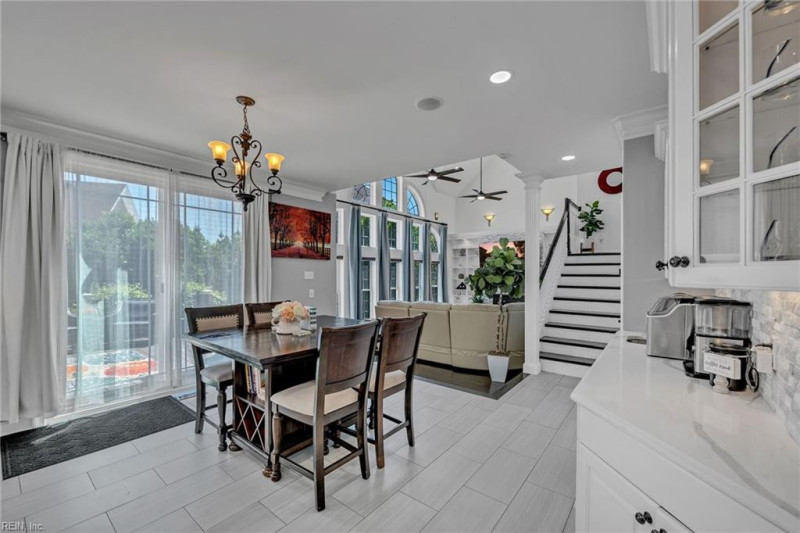 Photo 11 of 33 residential for sale in Chesapeake virginia