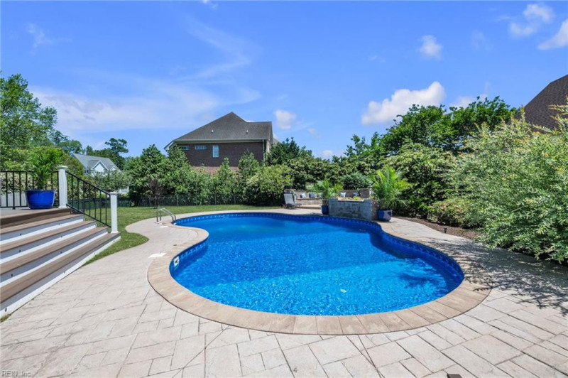 Photo 27 of 33 residential for sale in Chesapeake virginia