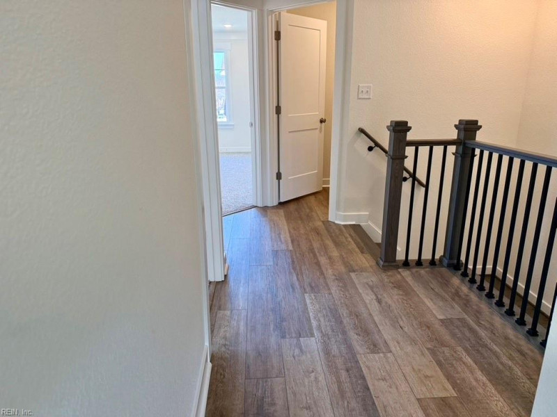 Photo 16 of 33 residential for sale in Chesapeake virginia