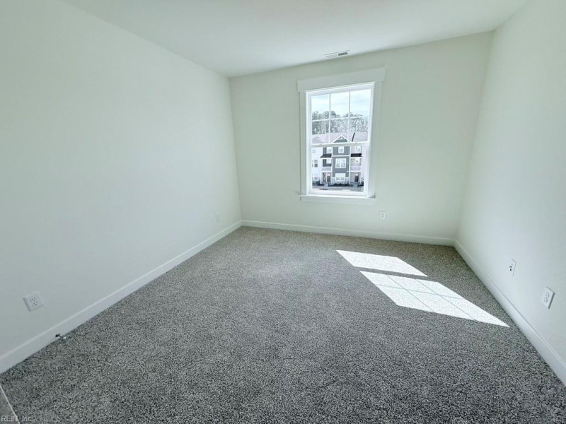 Photo 22 of 33 residential for sale in Chesapeake virginia