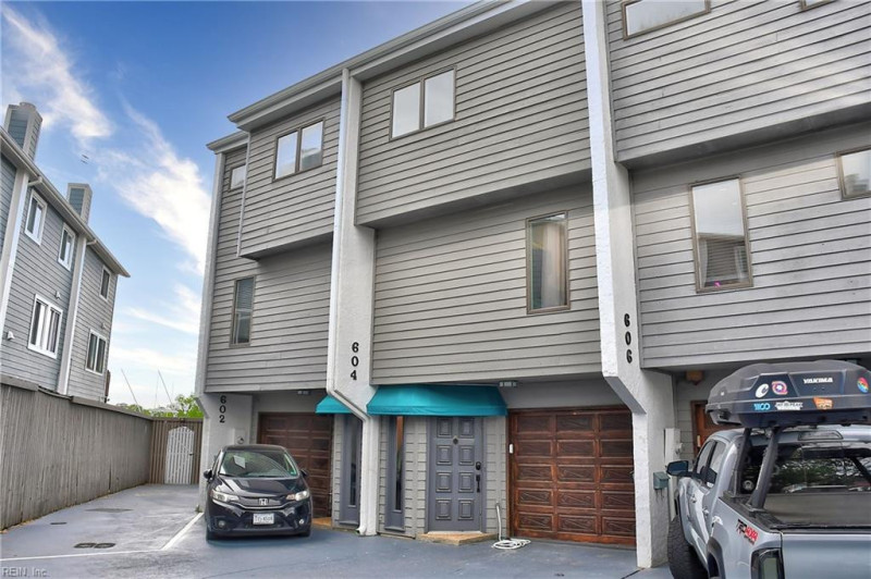 Photo 2 of 28 residential for sale in Virginia Beach virginia