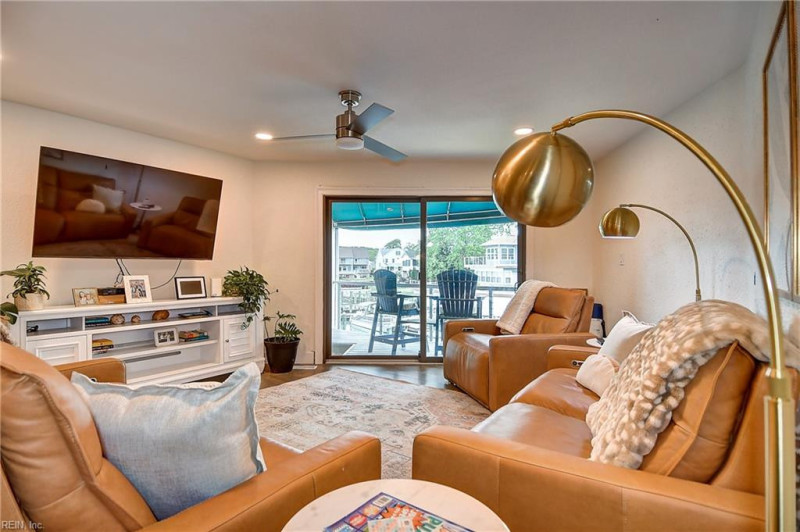 Photo 6 of 28 residential for sale in Virginia Beach virginia
