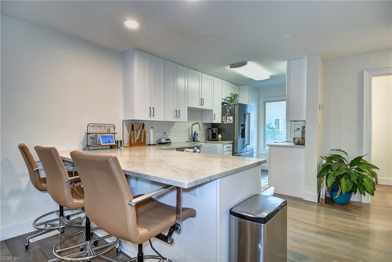 Photo 9 of 28 residential for sale in Virginia Beach virginia