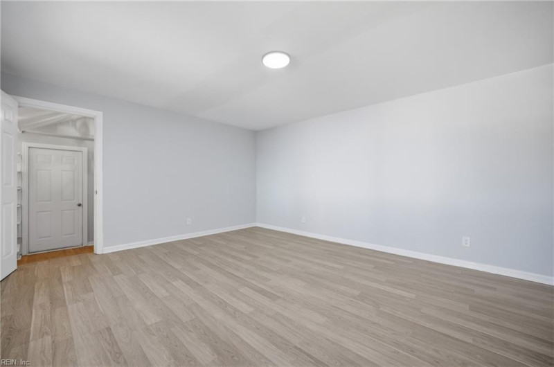 Photo 14 of 49 residential for sale in Norfolk virginia