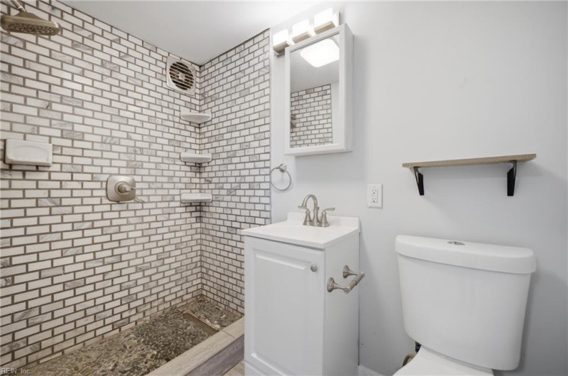 Photo 18 of 49 residential for sale in Norfolk virginia