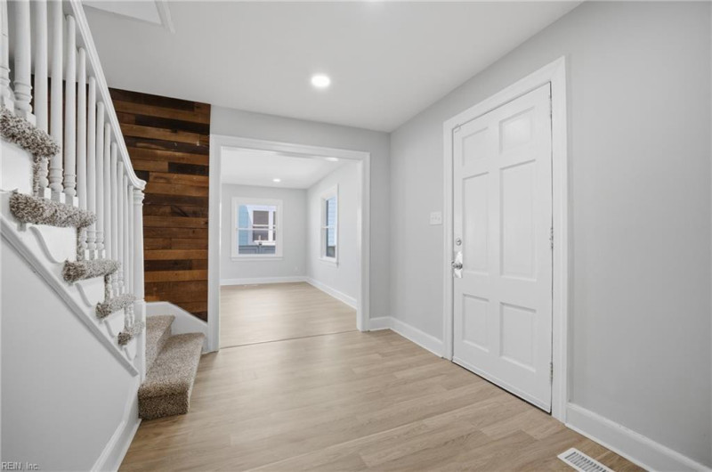 Photo 19 of 49 residential for sale in Norfolk virginia