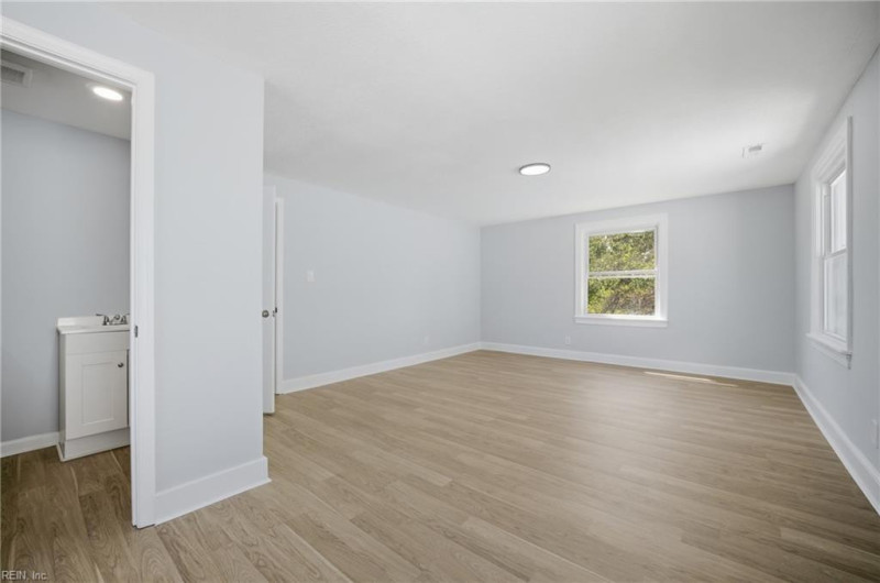 Photo 23 of 49 residential for sale in Norfolk virginia