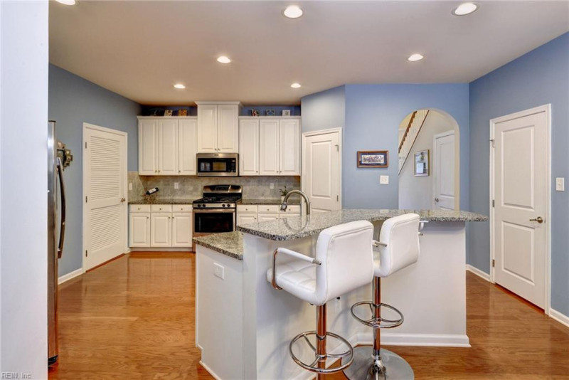 Photo 11 of 49 residential for sale in James City County virginia